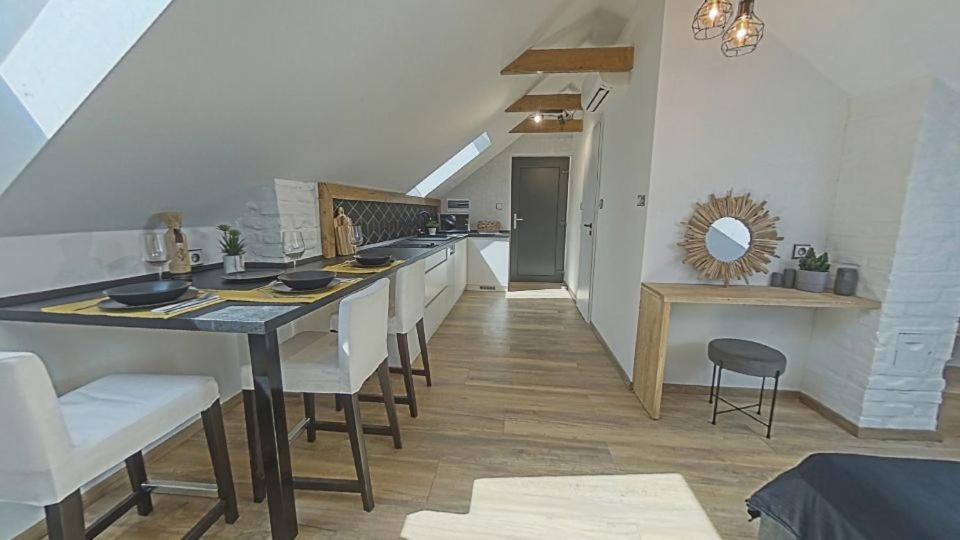 Meszes Apartman 考洛乔 外观 照片