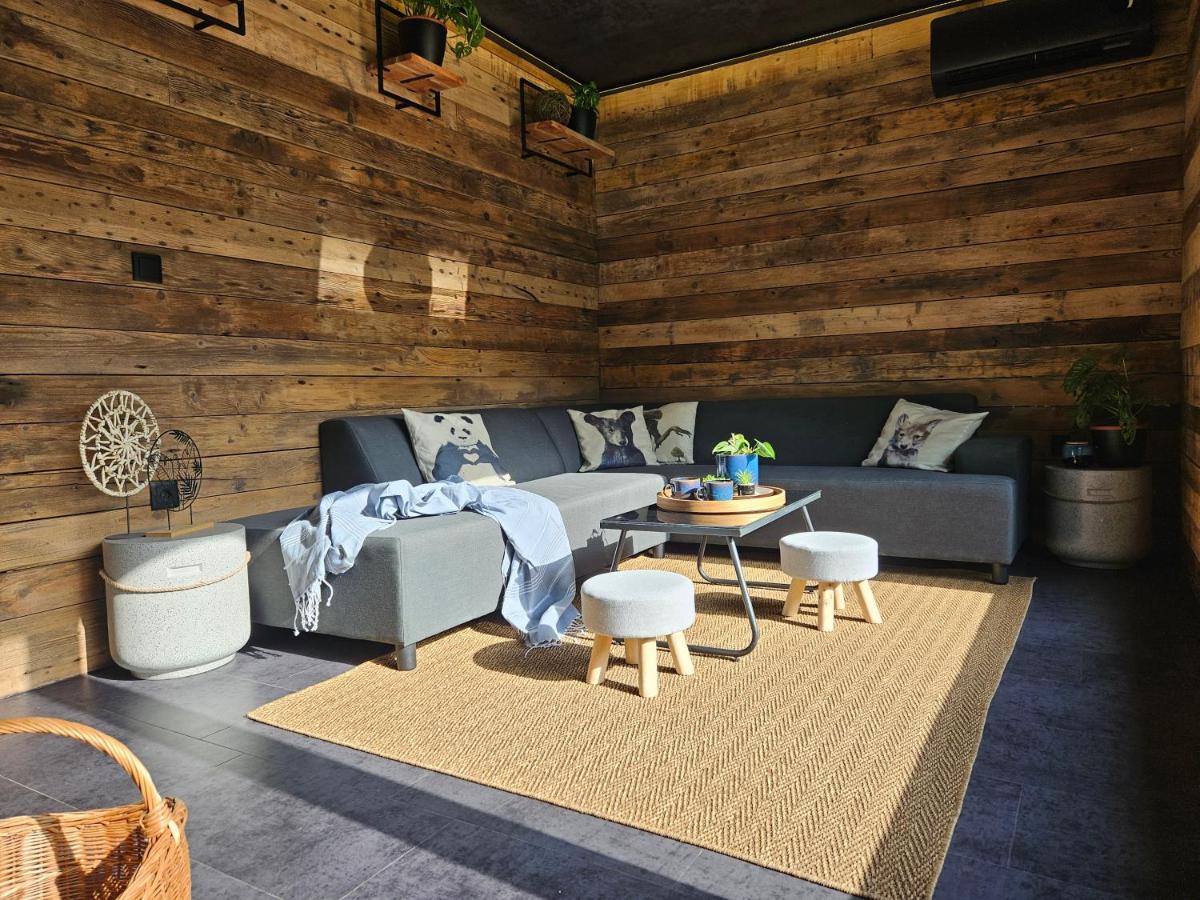 Meszes Apartman 考洛乔 外观 照片